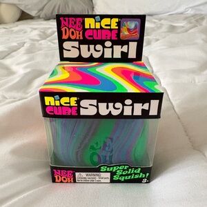 Needoh Swirl Stress Cube